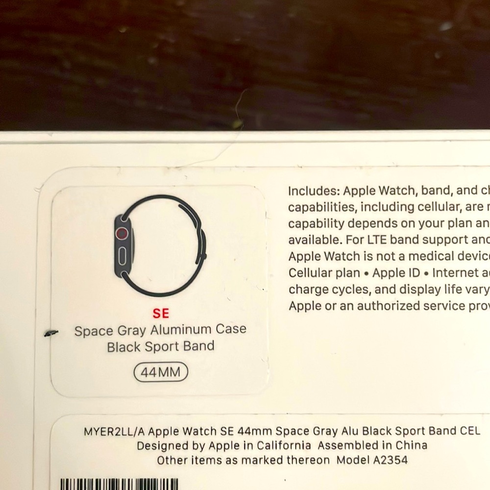 Apple Watch SE 44mm Space Gray Aluminum Black Sport Band with Cellular